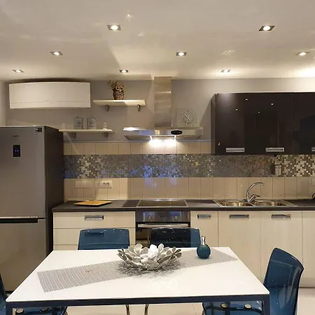 Casa Faenza 아파트